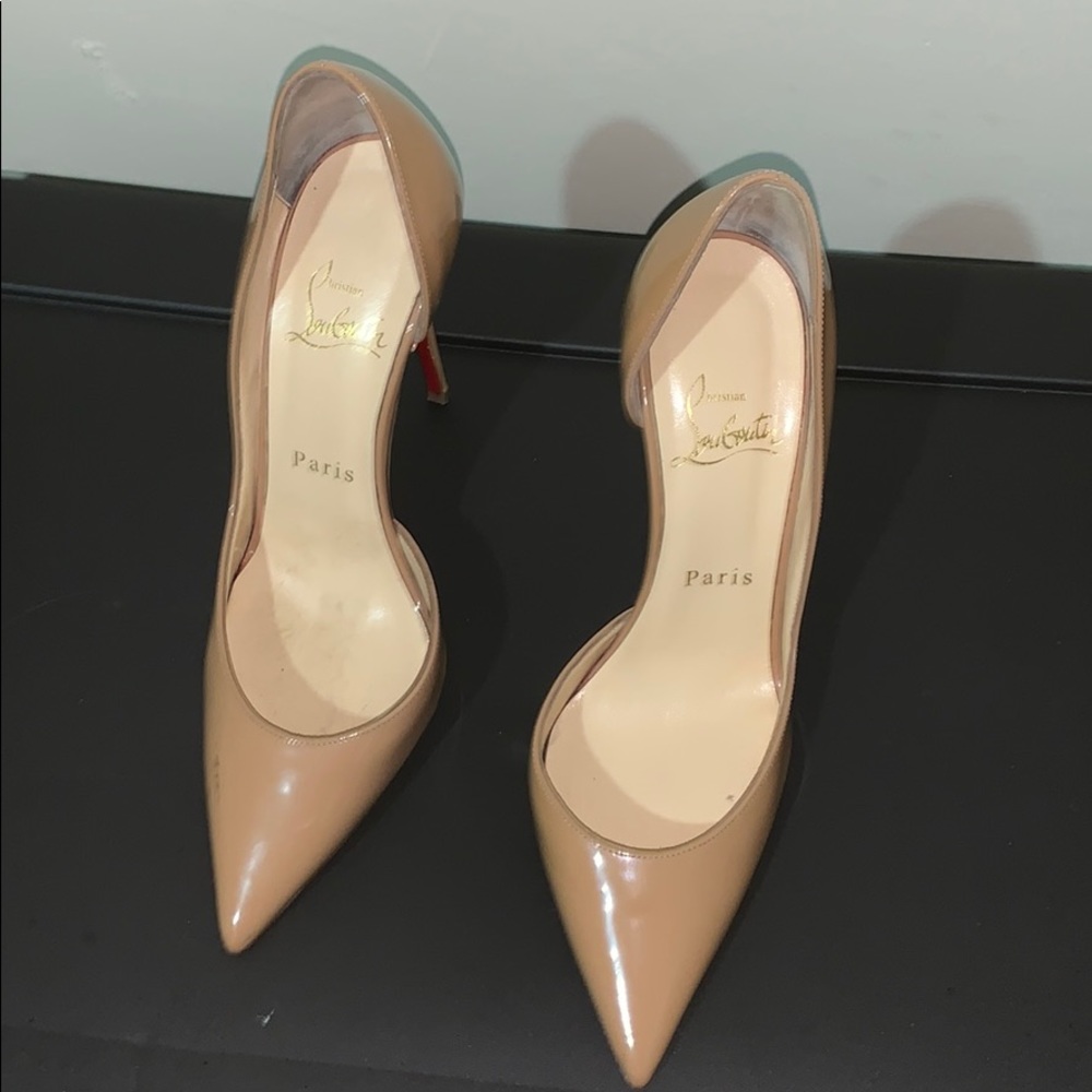 CHRISTIAN LOUBOUTIN IRIZA PUMP